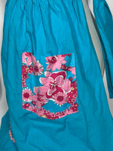 Late 60s Early 70s Blue With Pink Floral Print Apron & Pockets