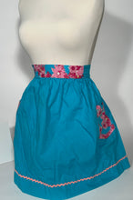 Late 60s Early 70s Blue With Pink Floral Print Apron & Pockets