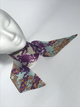 Vintage 1970s Purple Blue Abstract Patterned Head & Neck Scarf